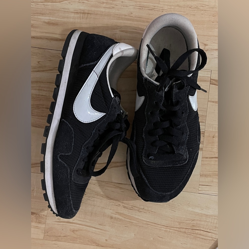 Nike Air Pegasus 83 - Black - W 8.5